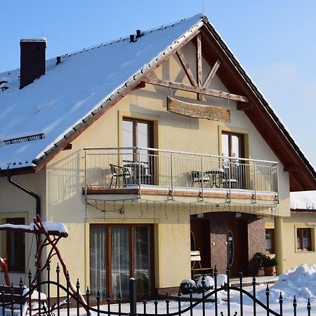 Hotel Gosciniec Klejnot Borowo Exterior foto