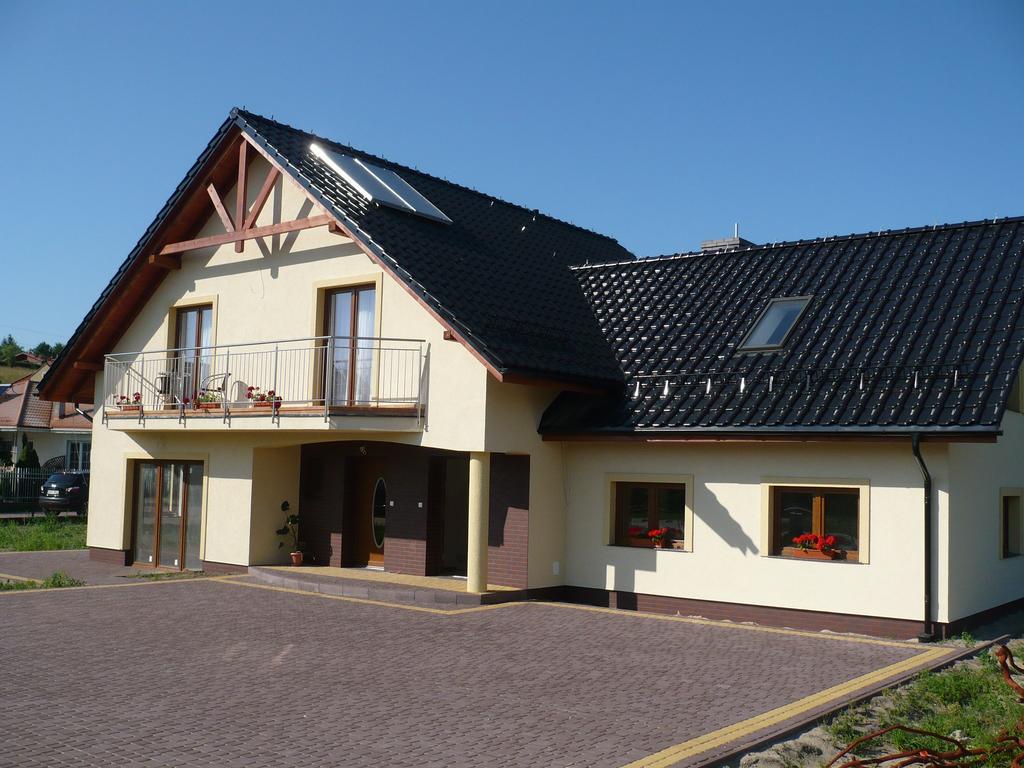 Hotel Gosciniec Klejnot Borowo Exterior foto