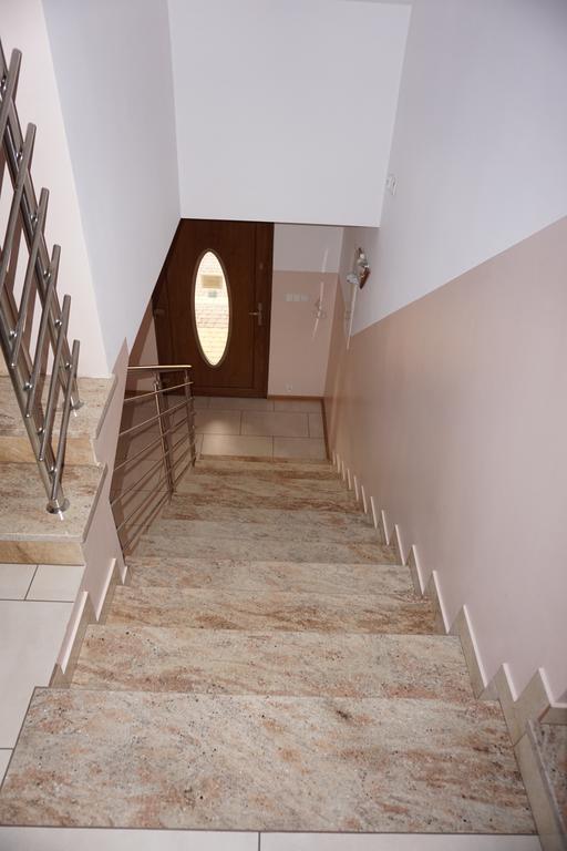 Hotel Gosciniec Klejnot Borowo Exterior foto