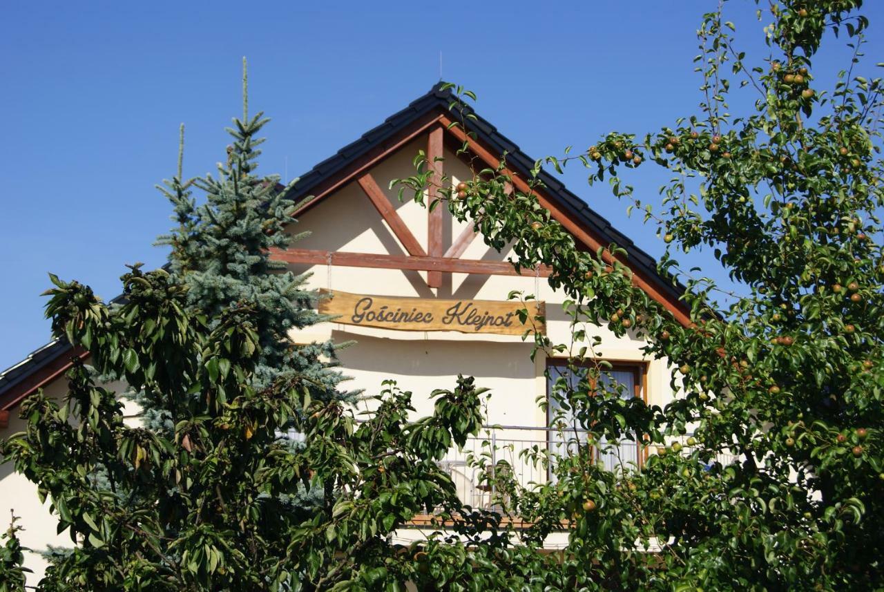 Hotel Gosciniec Klejnot Borowo Exterior foto