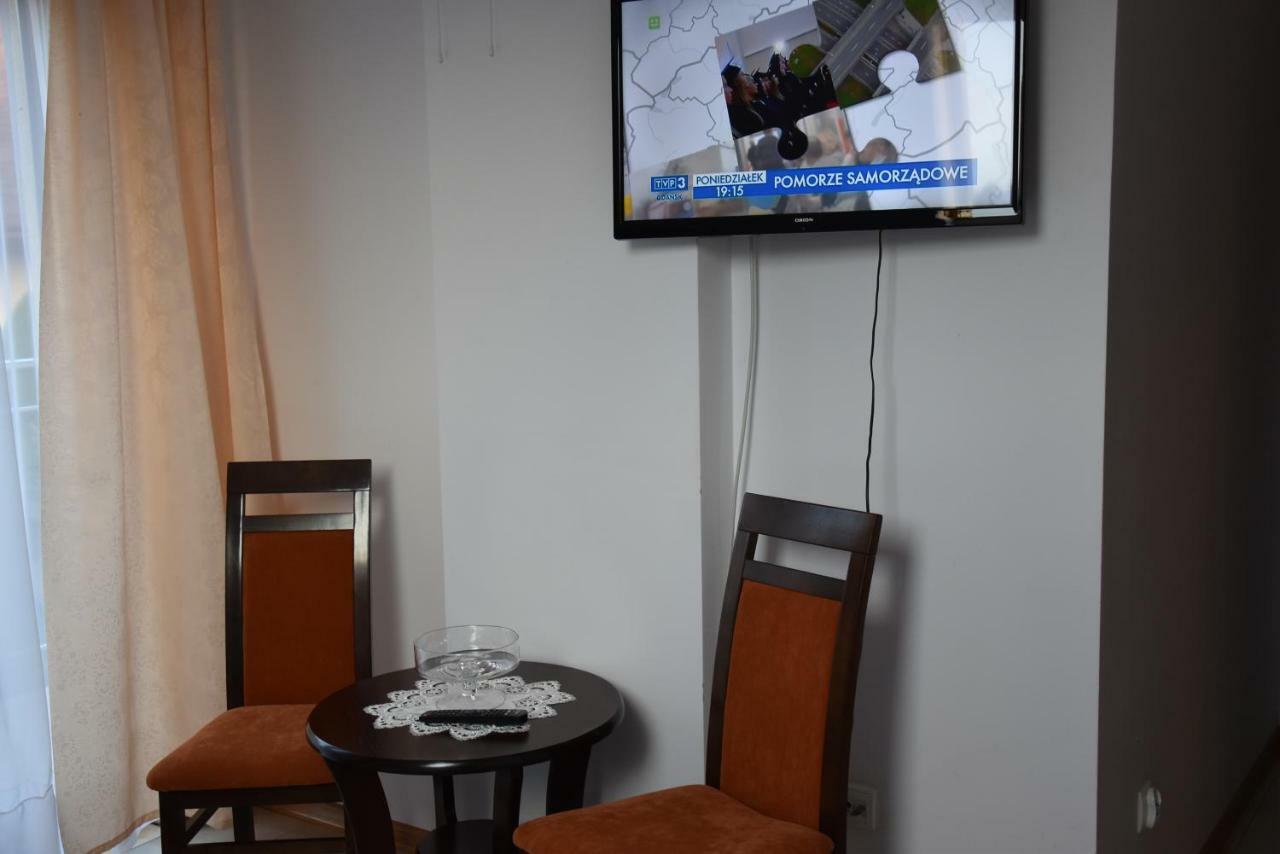 Hotel Gosciniec Klejnot Borowo Exterior foto