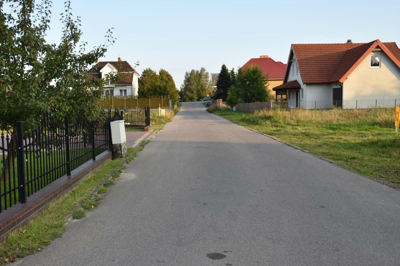 Hotel Gosciniec Klejnot Borowo Exterior foto